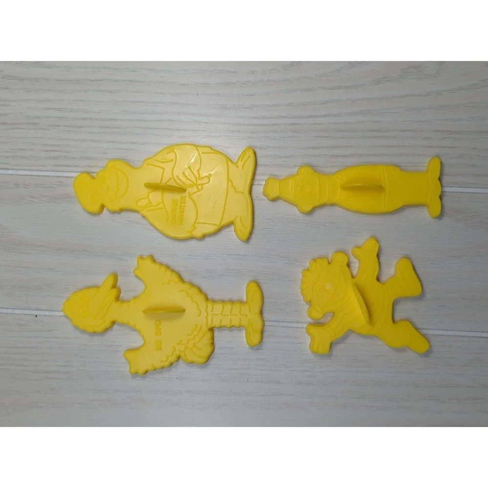Sesame street vintage cookie cutters Ernie Bert Big Bird Cookie Monster Wilton